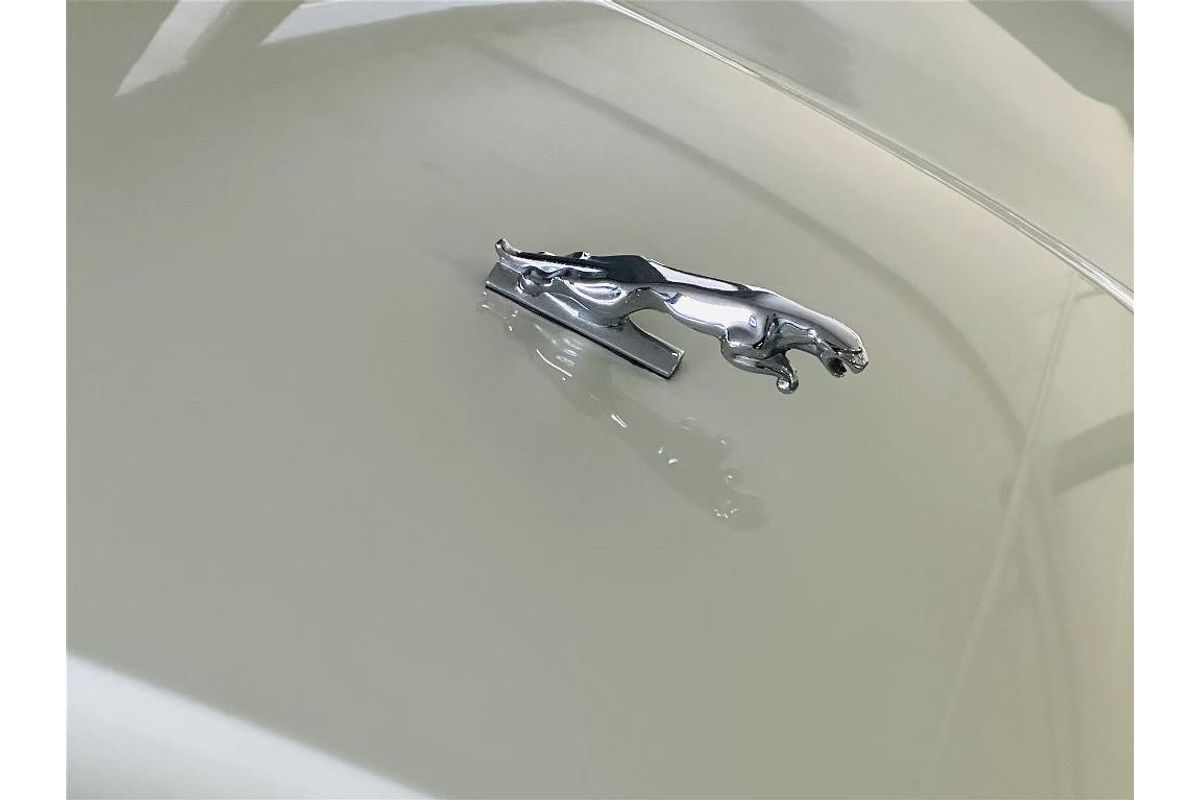 XJS SPORT 4.0L 6Cyl ELECTRONIC F/INJ 4 SP AUTOMATIC 2D CONVERTIBLE 