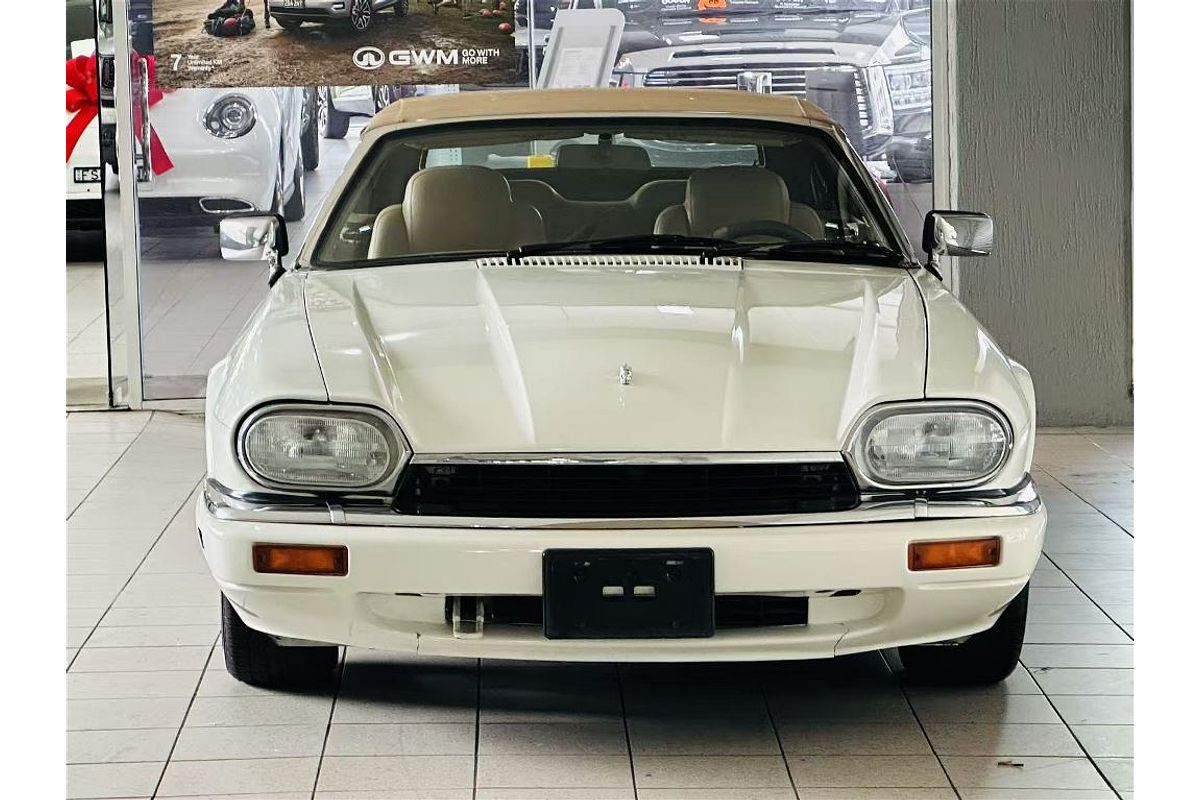 XJS SPORT 4.0L 6Cyl ELECTRONIC F/INJ 4 SP AUTOMATIC 2D CONVERTIBLE 