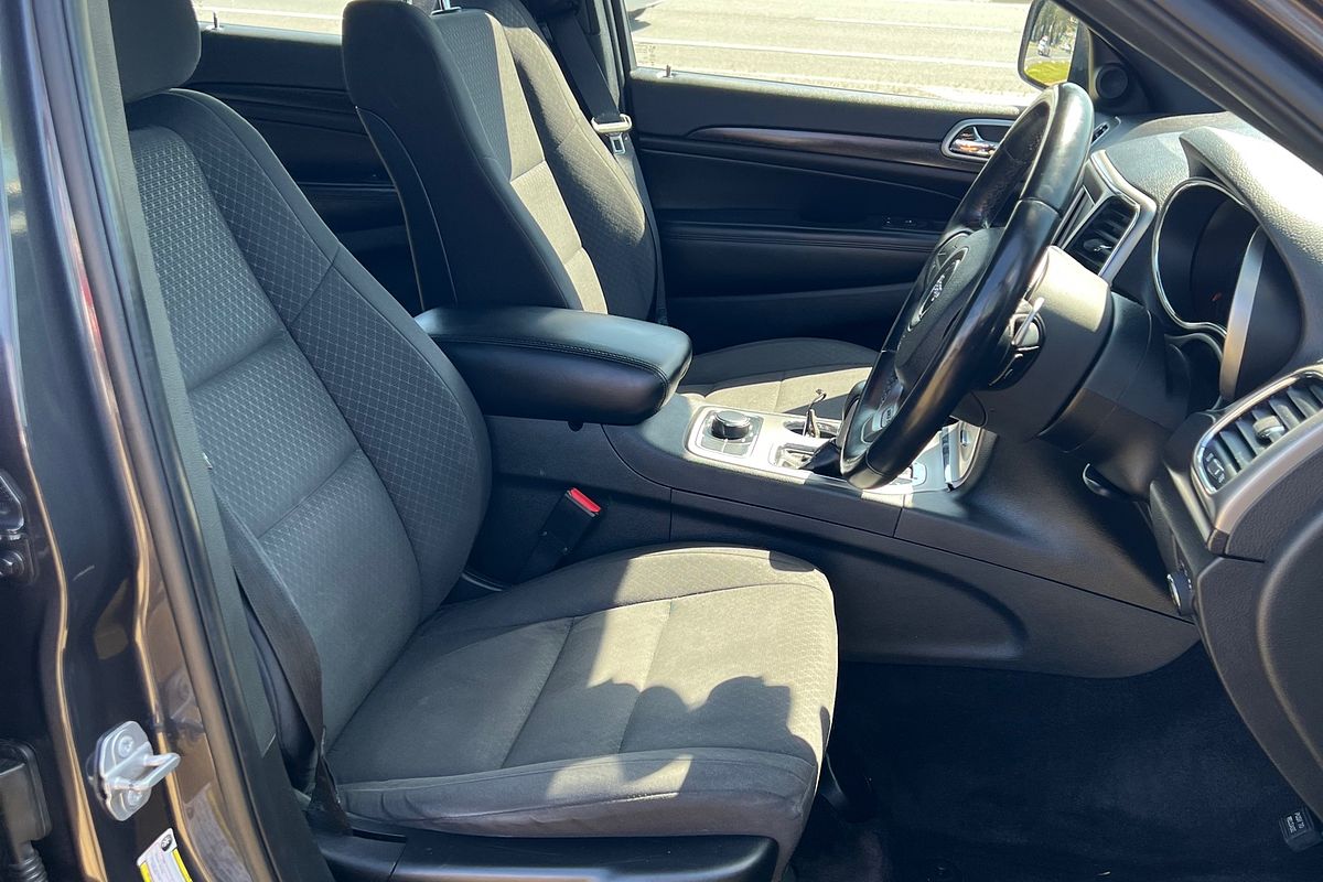 2019 Jeep Grand Cherokee Laredo WK