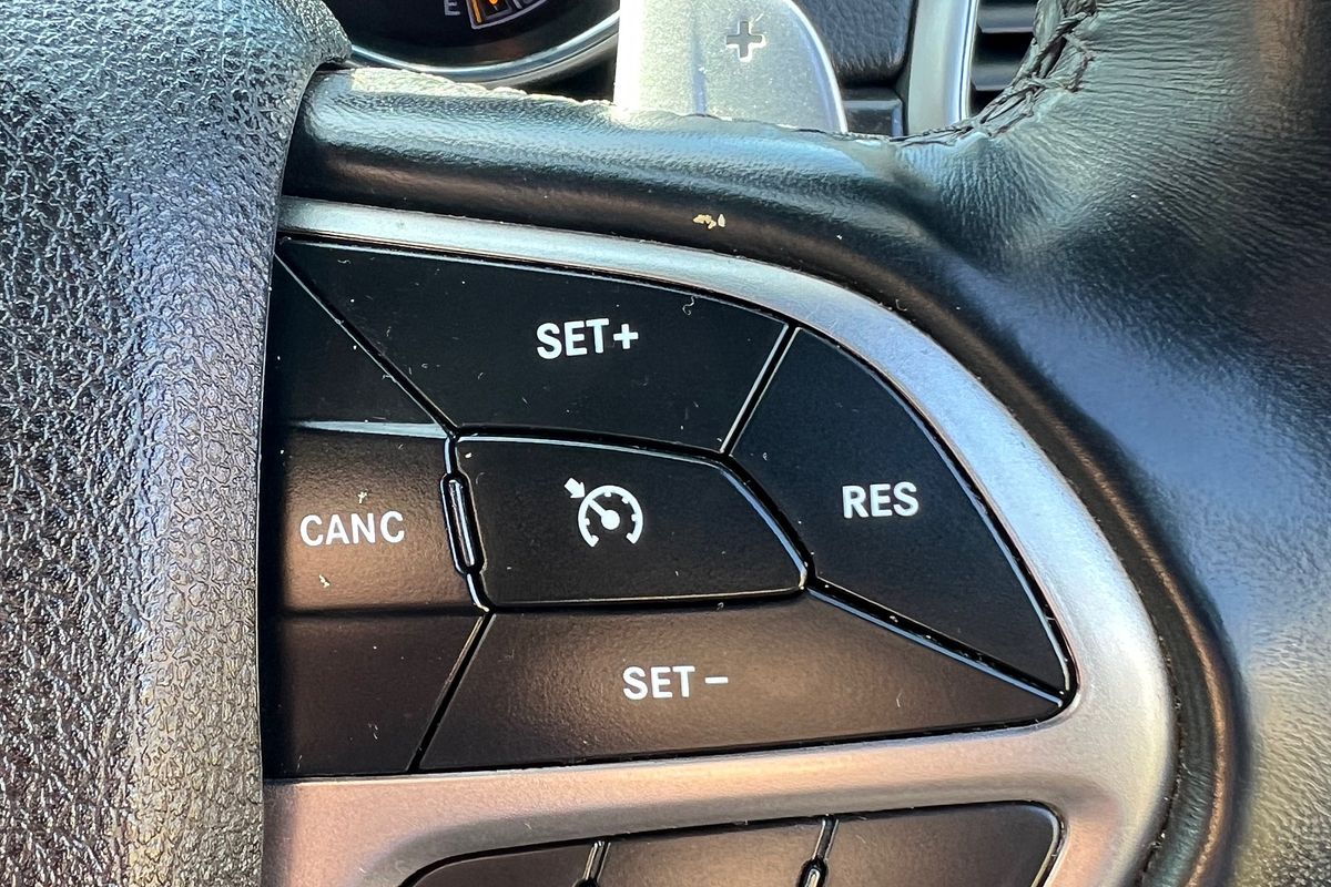 2019 Jeep Grand Cherokee Laredo WK