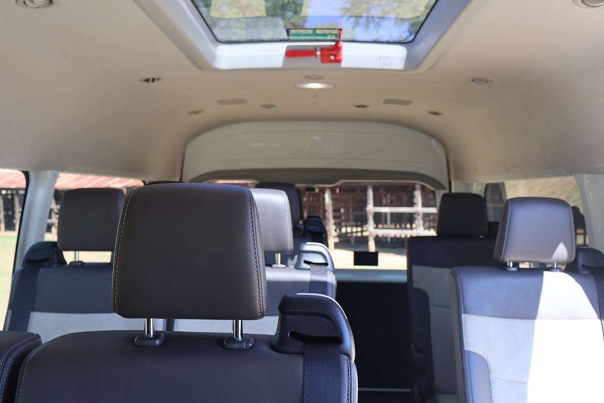 2021 Toyota Hiace Commuter GDH322R ELWB
