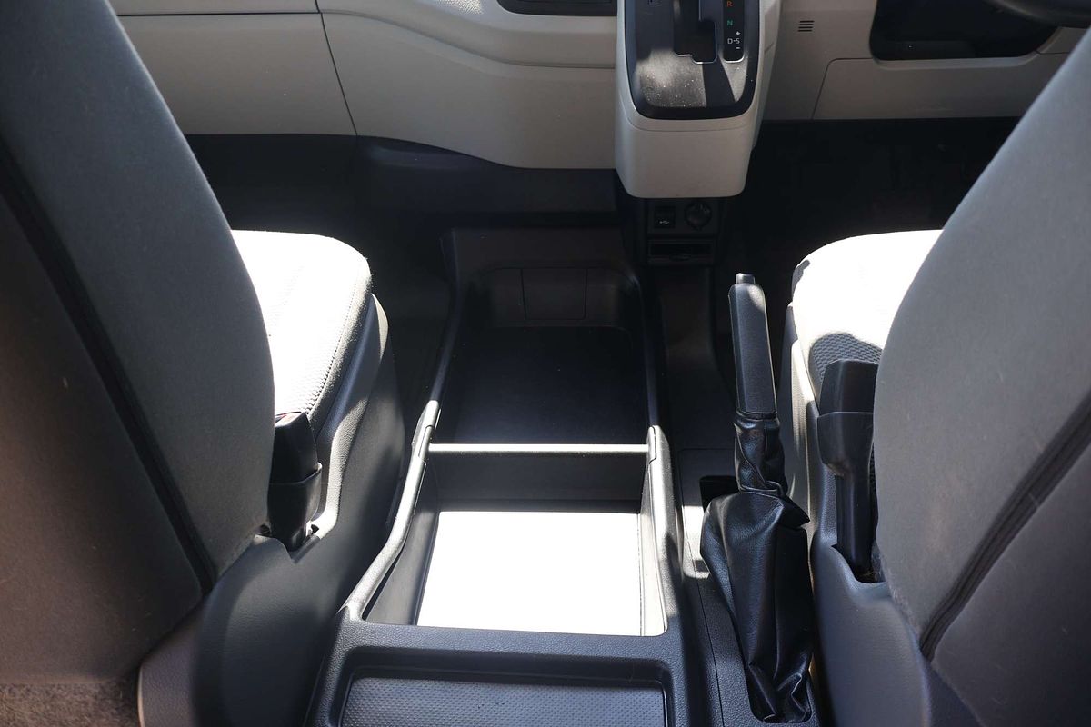 2021 Toyota Hiace Commuter GDH322R ELWB