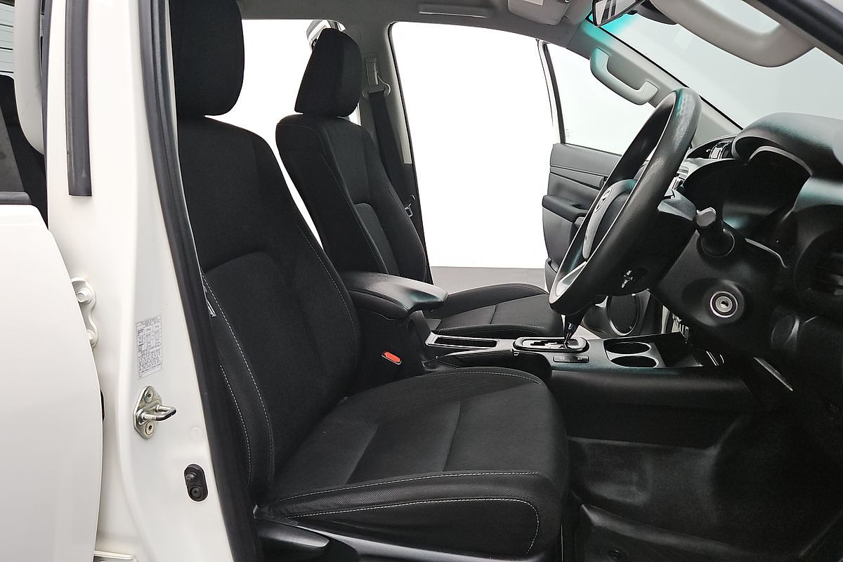 2020 Toyota Hilux SR GUN126R 4X4