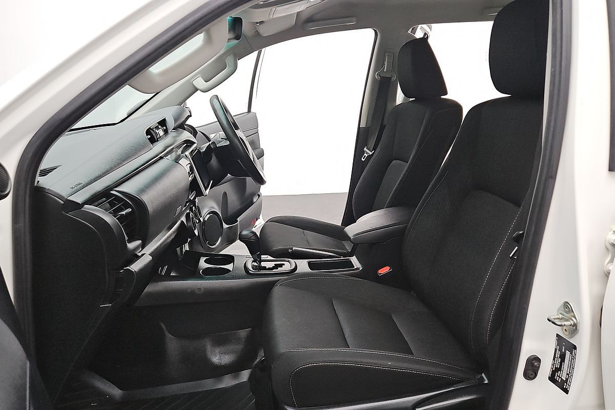 2020 Toyota Hilux SR GUN126R 4X4