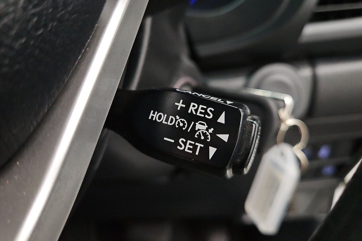 2020 Toyota Hilux SR GUN126R 4X4