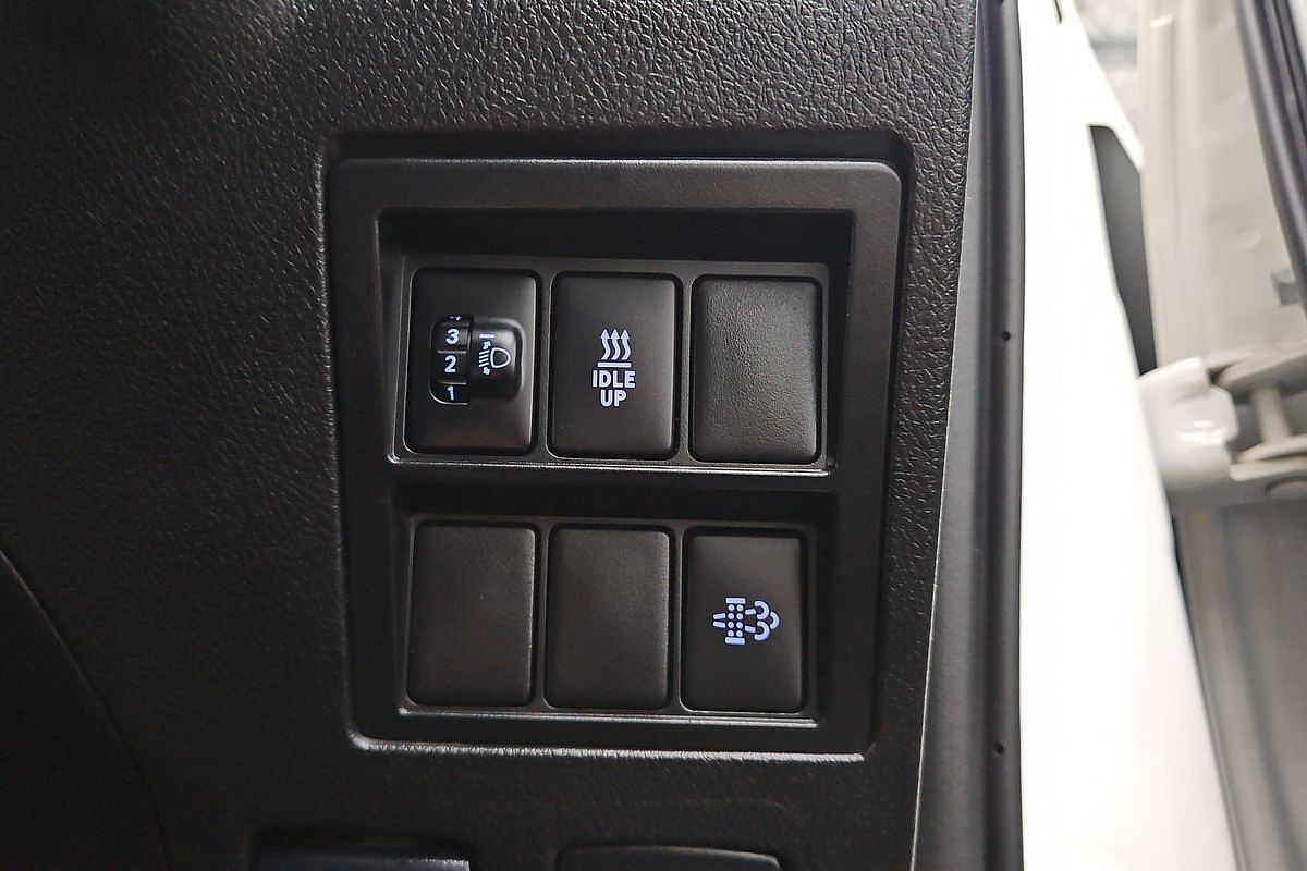 2020 Toyota Hilux SR GUN126R 4X4