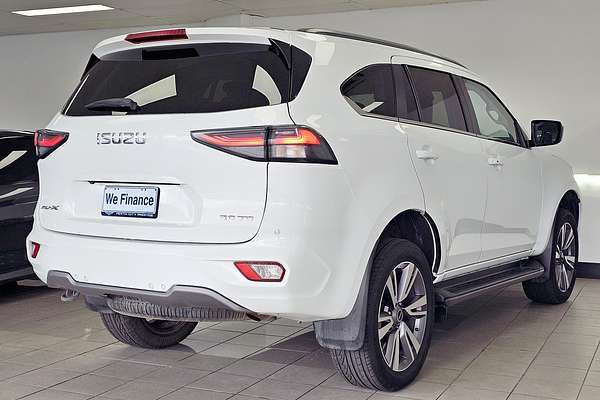 2023 Isuzu MU-X LS-T