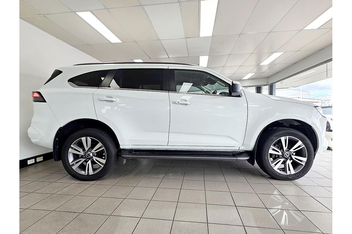 2023 Isuzu MU-X LS-T