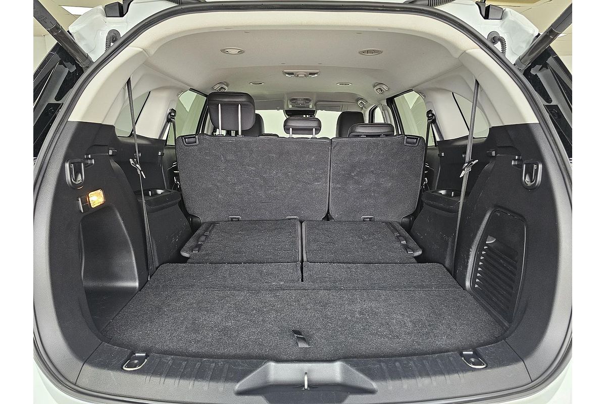 2023 Isuzu MU-X LS-T
