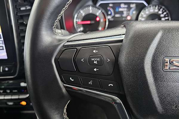 2023 Isuzu MU-X LS-T