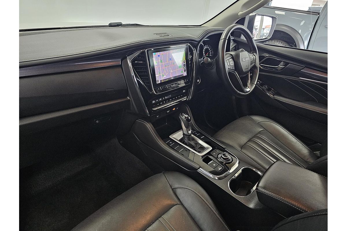 2023 Isuzu MU-X LS-T