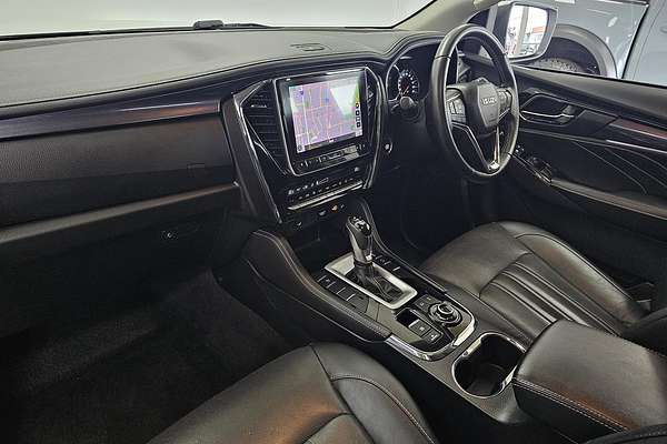 2023 Isuzu MU-X LS-T