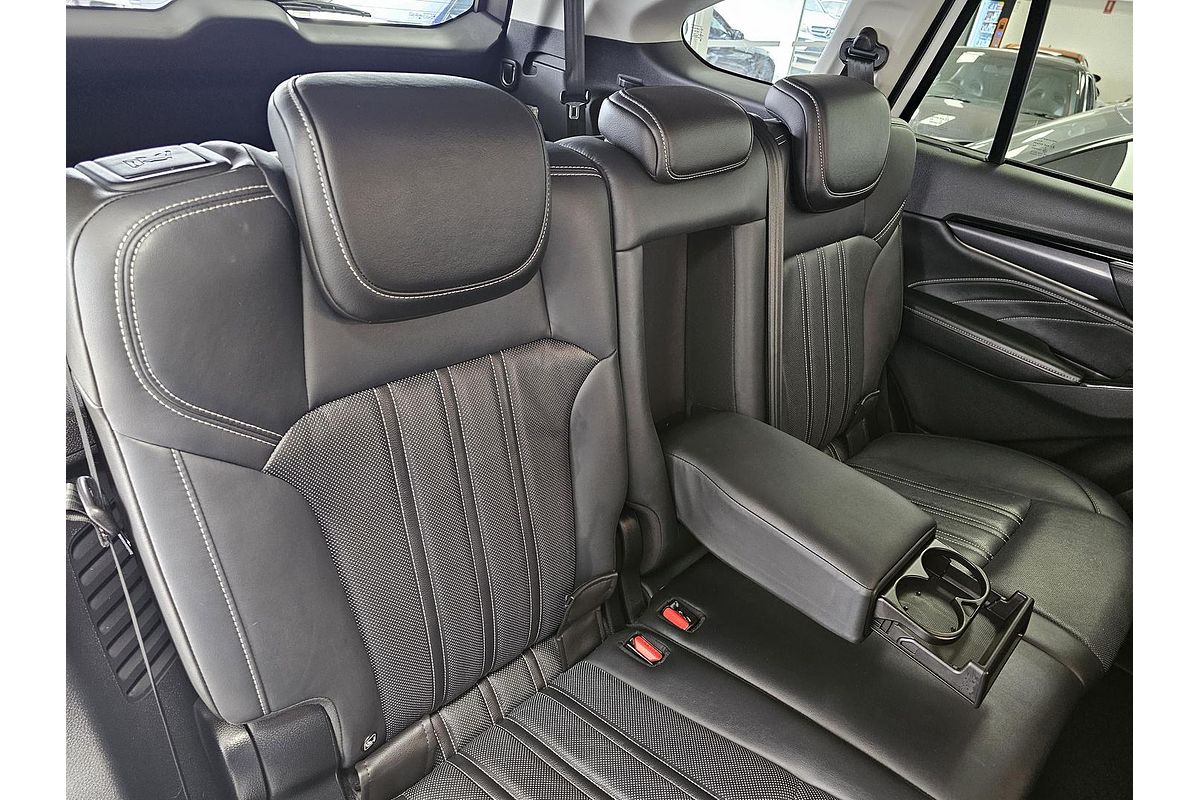 2023 Isuzu MU-X LS-T