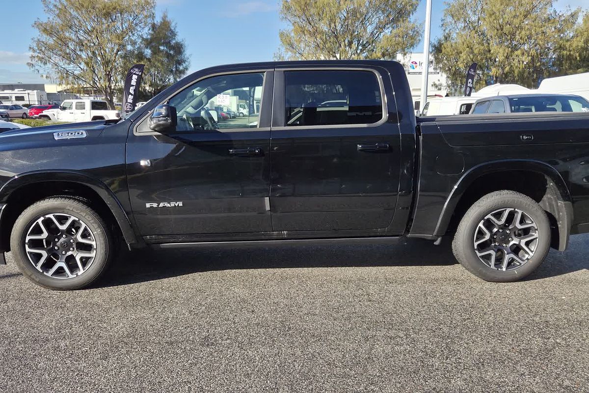 2025 RAM 1500 Laramie Sport Hurricane SO RamBox DT 4X4 SWB