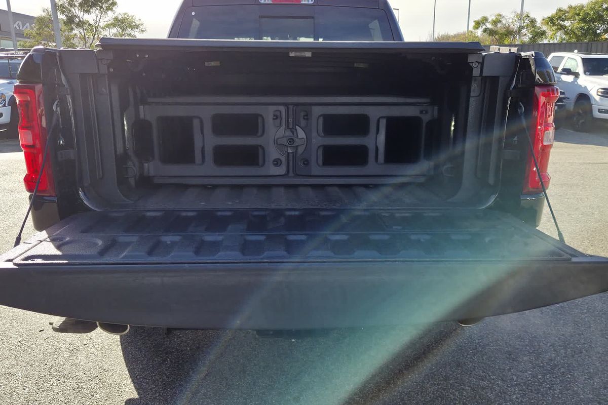 2025 RAM 1500 Laramie Sport Hurricane SO RamBox DT 4X4 SWB