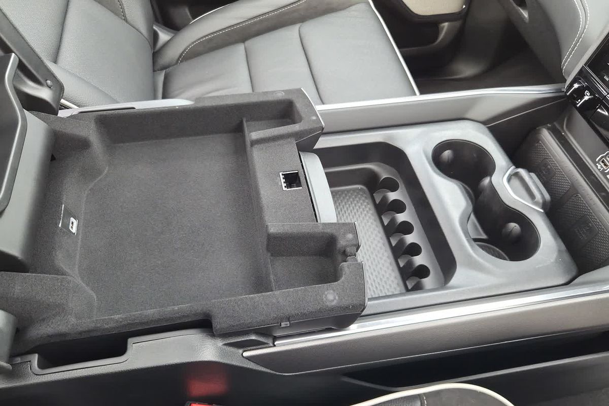 2025 RAM 1500 Laramie Sport Hurricane SO RamBox DT 4X4 SWB