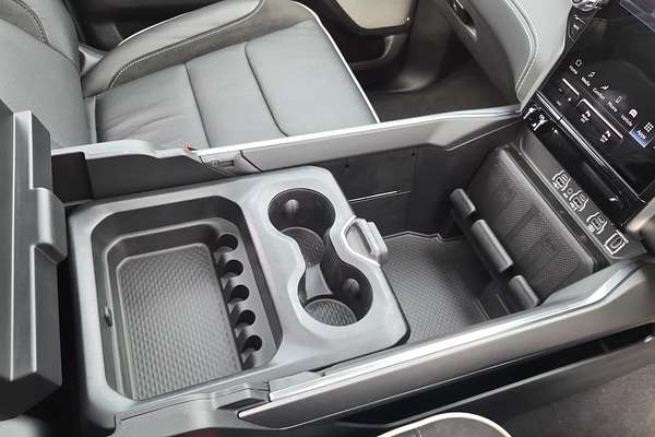 2025 RAM 1500 Laramie Sport Hurricane SO RamBox DT 4X4 SWB