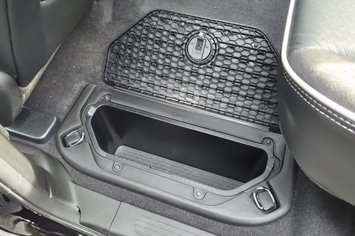 2025 RAM 1500 Laramie Sport Hurricane SO RamBox DT 4X4 SWB