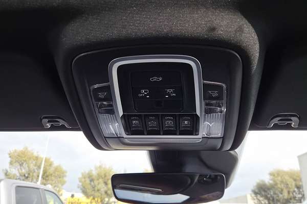 2025 RAM 1500 Laramie Sport Hurricane SO RamBox DT 4X4 SWB