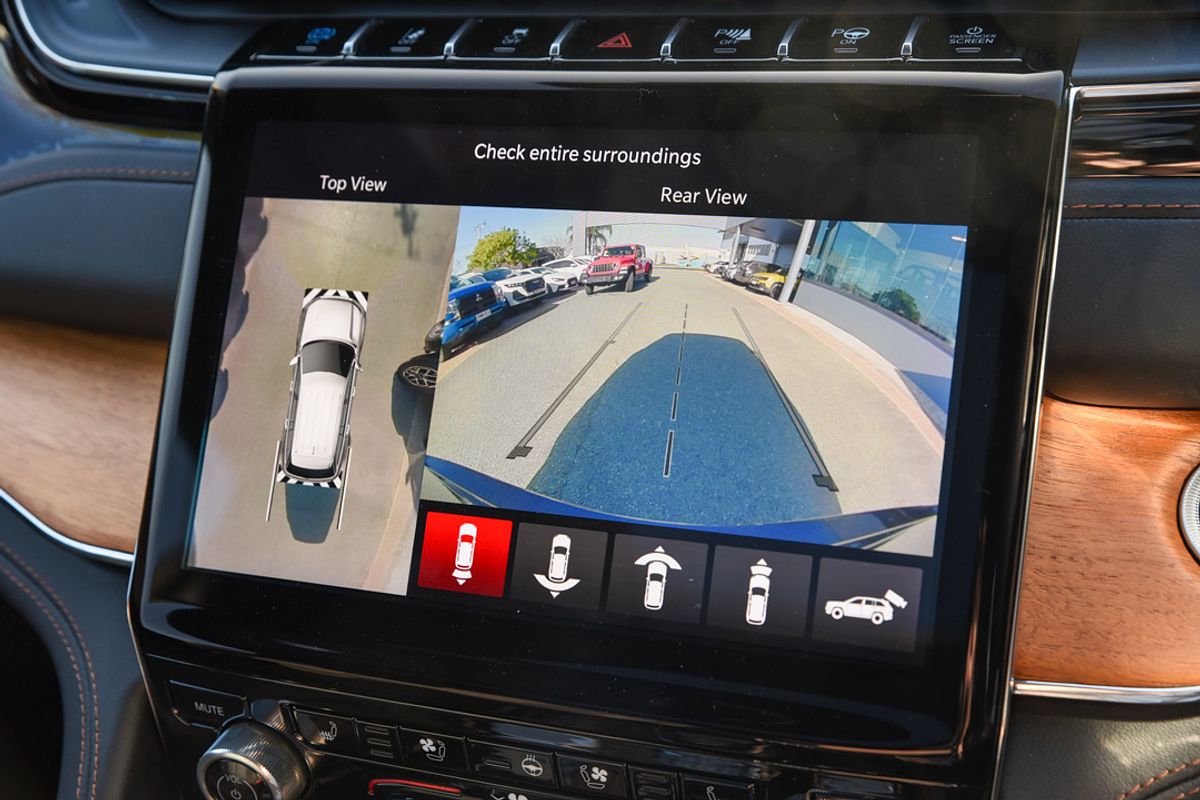2023 Jeep Grand Cherokee Summit Reserve 4xe WL