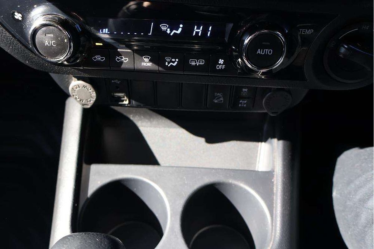 2021 Toyota Hilux SR5 GUN126R 4X4