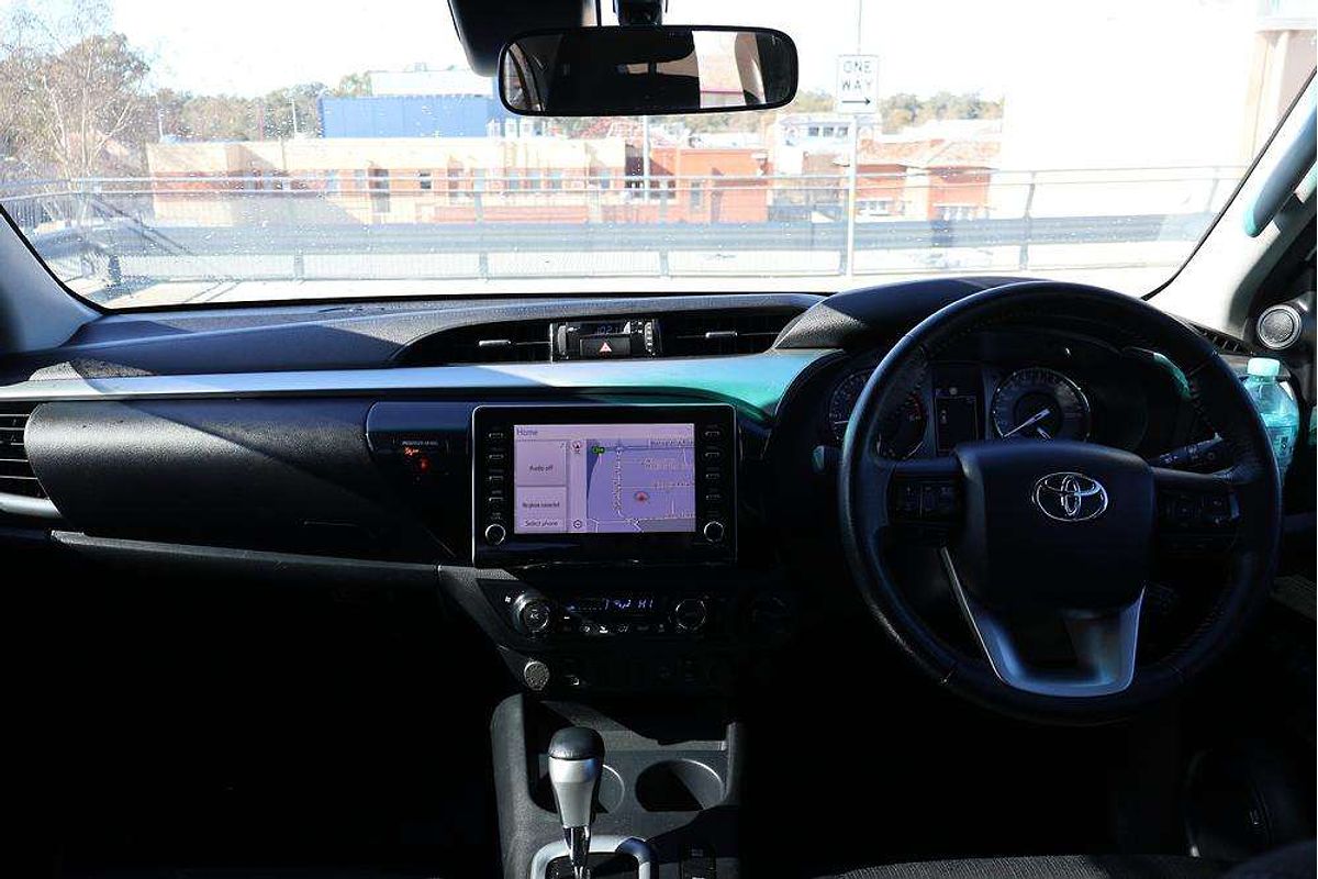2021 Toyota Hilux SR5 GUN126R 4X4