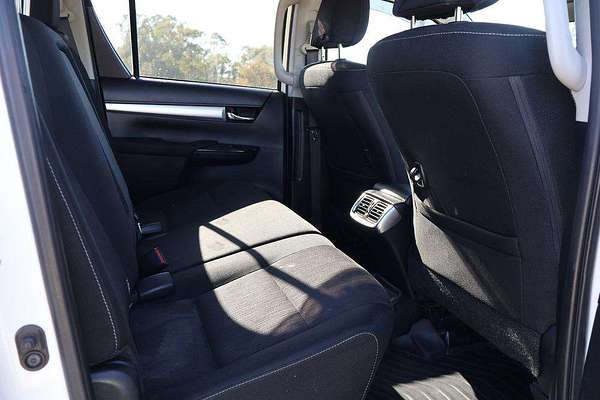 2021 Toyota Hilux SR5 GUN126R 4X4
