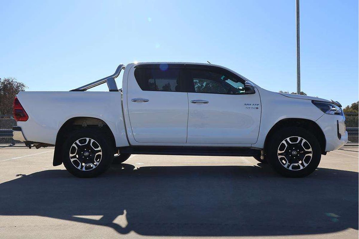 2021 Toyota Hilux SR5 GUN126R 4X4