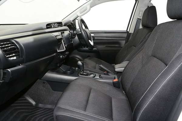 2024 Toyota Hilux SR GUN126R 4X4