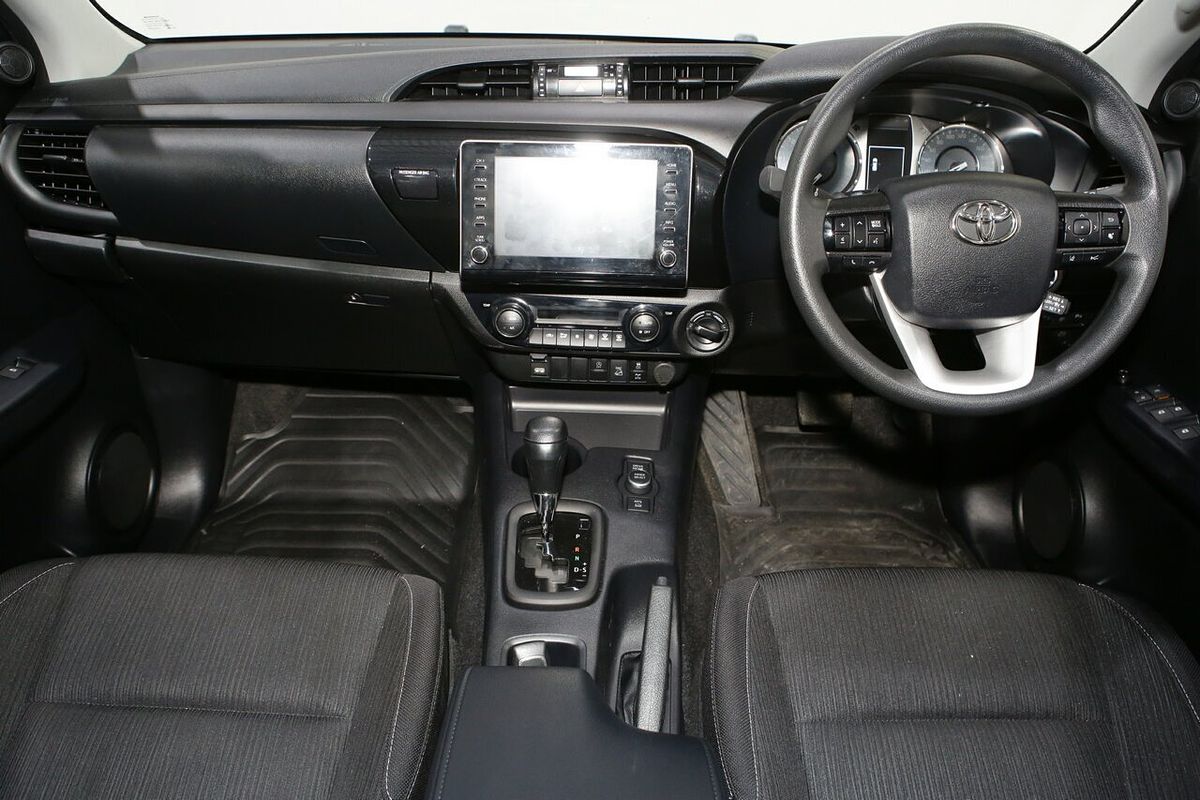 2024 Toyota Hilux SR GUN126R 4X4