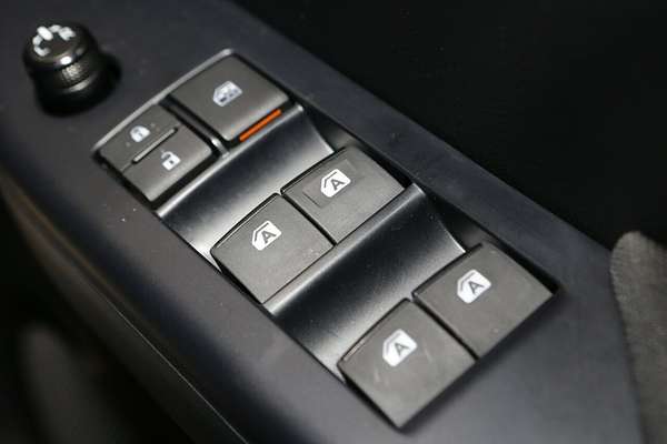 2024 Toyota Hilux SR GUN126R 4X4