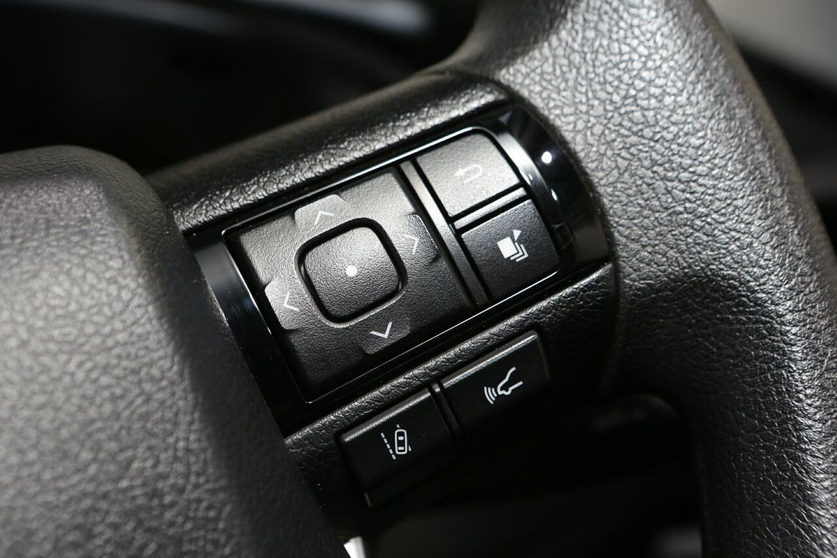 2024 Toyota Hilux SR GUN126R 4X4