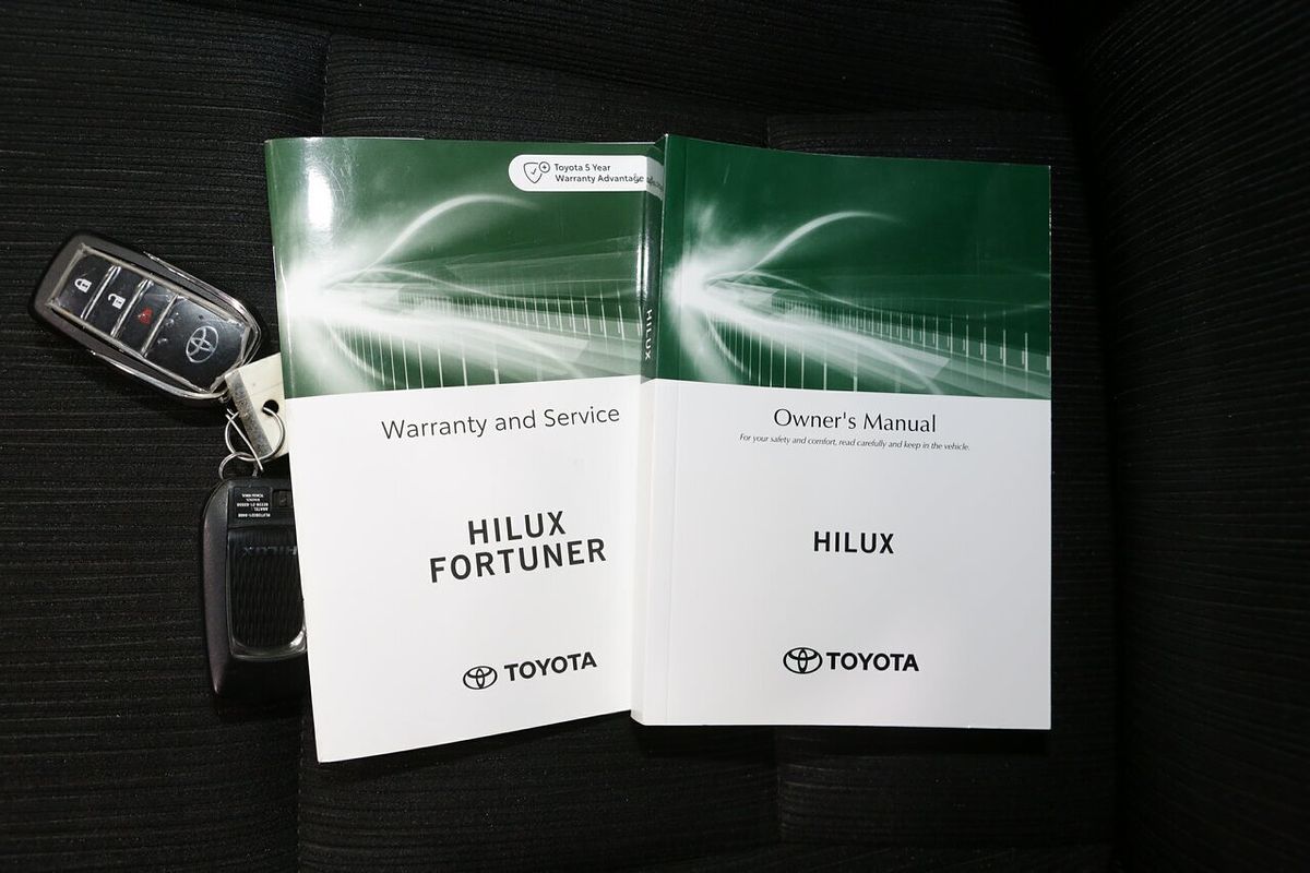 2024 Toyota Hilux SR GUN126R 4X4