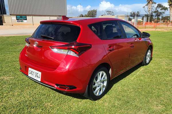 2017 Toyota Corolla Ascent Sport ZRE182R