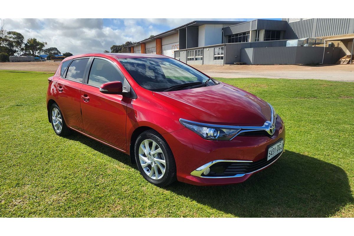 2017 Toyota Corolla Ascent Sport ZRE182R