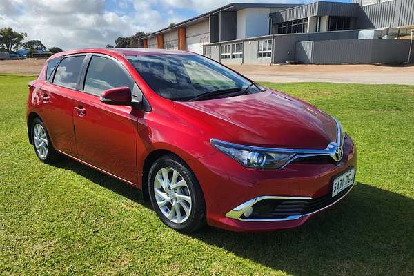 2017 Toyota Corolla Ascent Sport ZRE182R