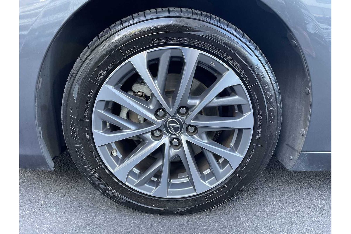 2022 Lexus ES