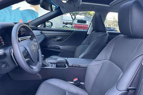 2022 Lexus ES