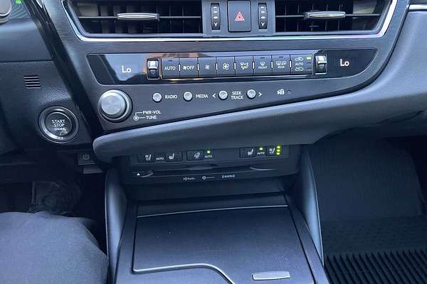 2022 Lexus ES