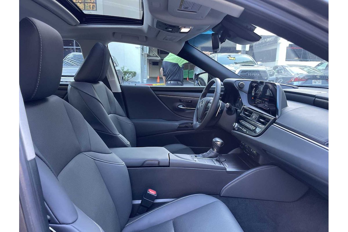 2022 Lexus ES