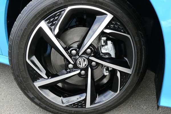 2023 MG MG5 Essence