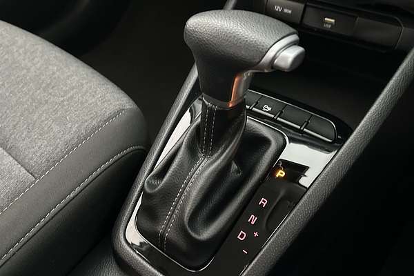 2023 Kia Stonic S YB