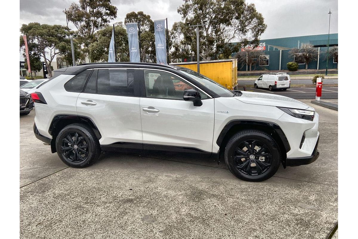 2024 Toyota RAV4 XSE AXAH54R
