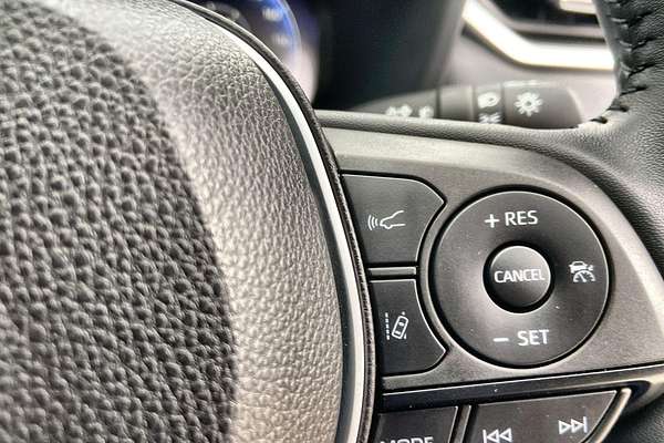 2024 Toyota RAV4 XSE AXAH54R