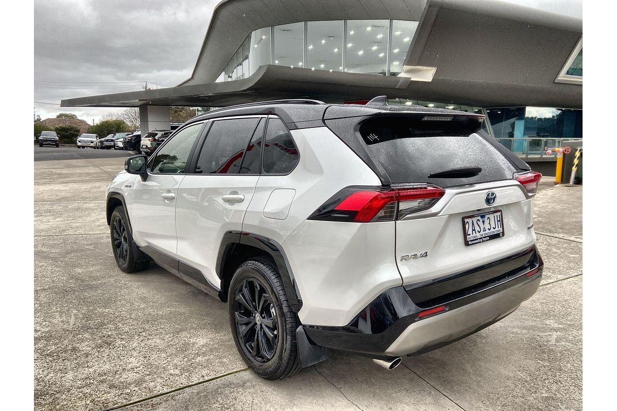 2024 Toyota RAV4 XSE AXAH54R