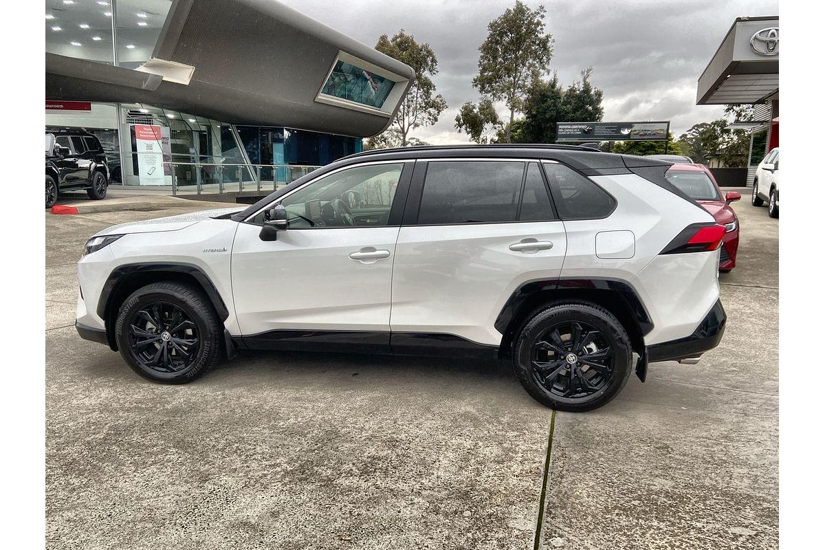 2024 Toyota RAV4 XSE AXAH54R