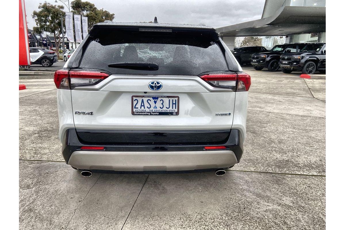 2024 Toyota RAV4 XSE AXAH54R