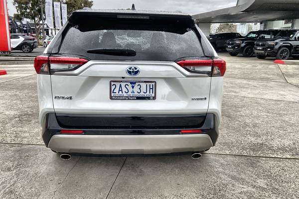 2024 Toyota RAV4 XSE AXAH54R
