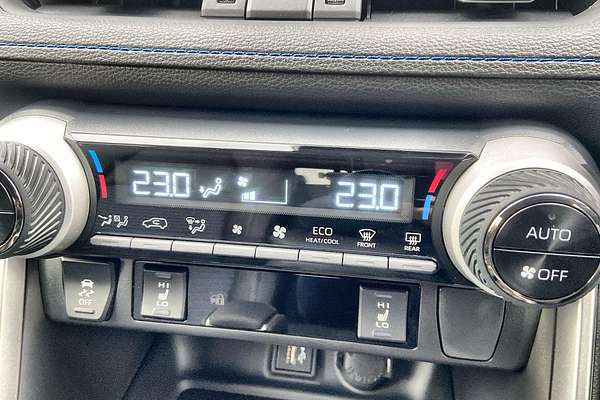 2024 Toyota RAV4 XSE AXAH54R