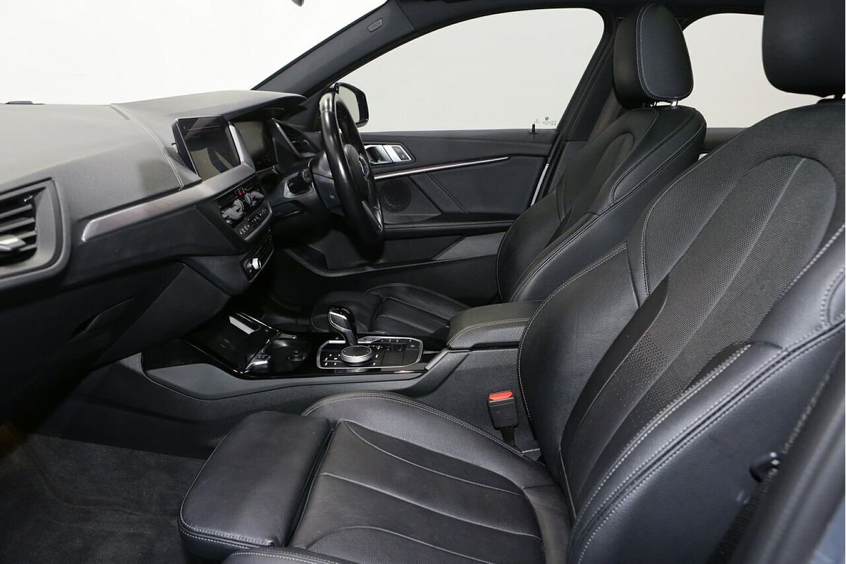 2023 BMW 1 Series 118i M Sport F40